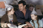 Signs (2002) - Mel Gibson, Abigail Breslin, Rory Culkin
