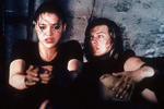 Resident Evil (2002) - Milla Jovovich, Michelle Rodriguez